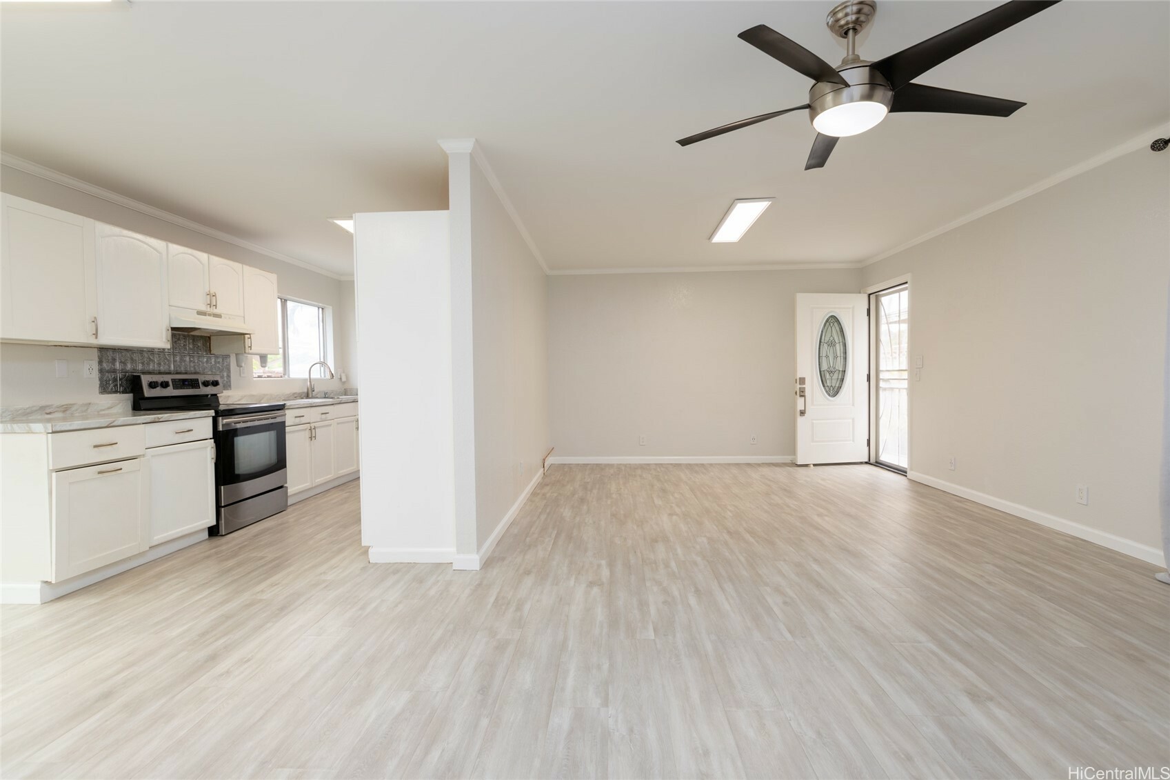 Property Photo: 94-607 Minoaka Place HI 96797