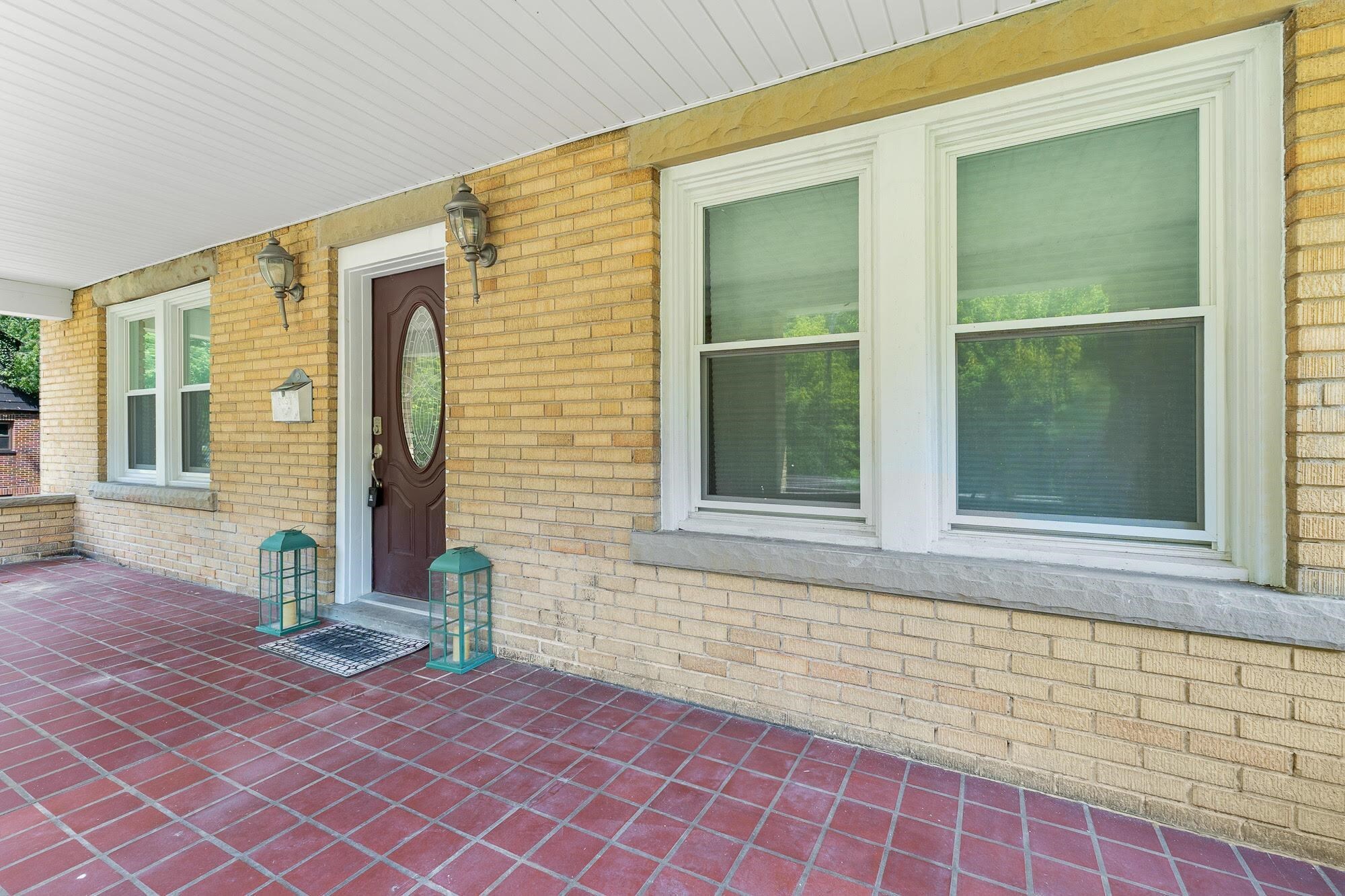 Property Photo: 1328 Enslow Blvd WV 25701