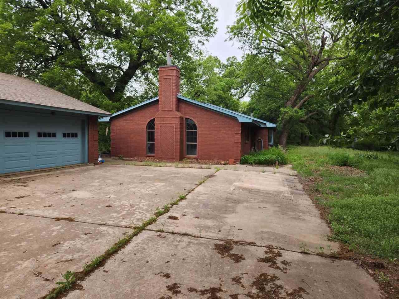 Property Photo: 502 Shady Lane OK 73527