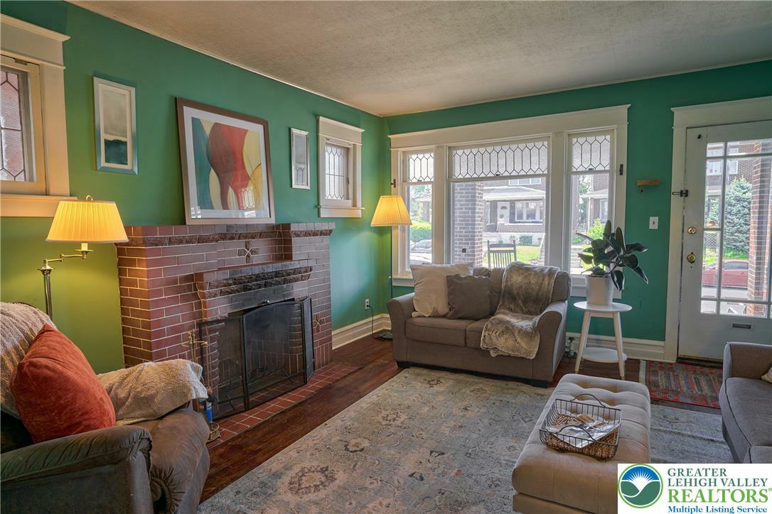 Property Photo: 1917 W Washington Street PA 18104