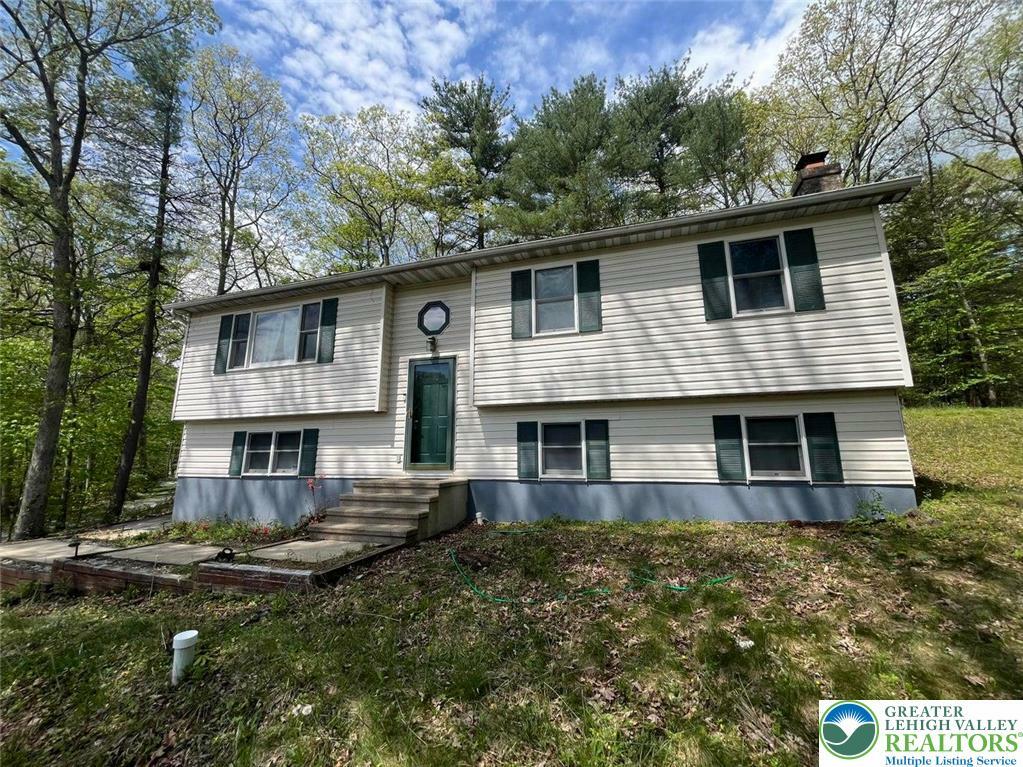 Property Photo: 2637 Fernwood Avenue PA 18321