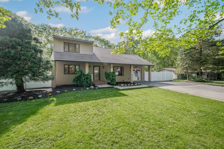 Property Photo:  15 Patricia Lane  NY 11720 