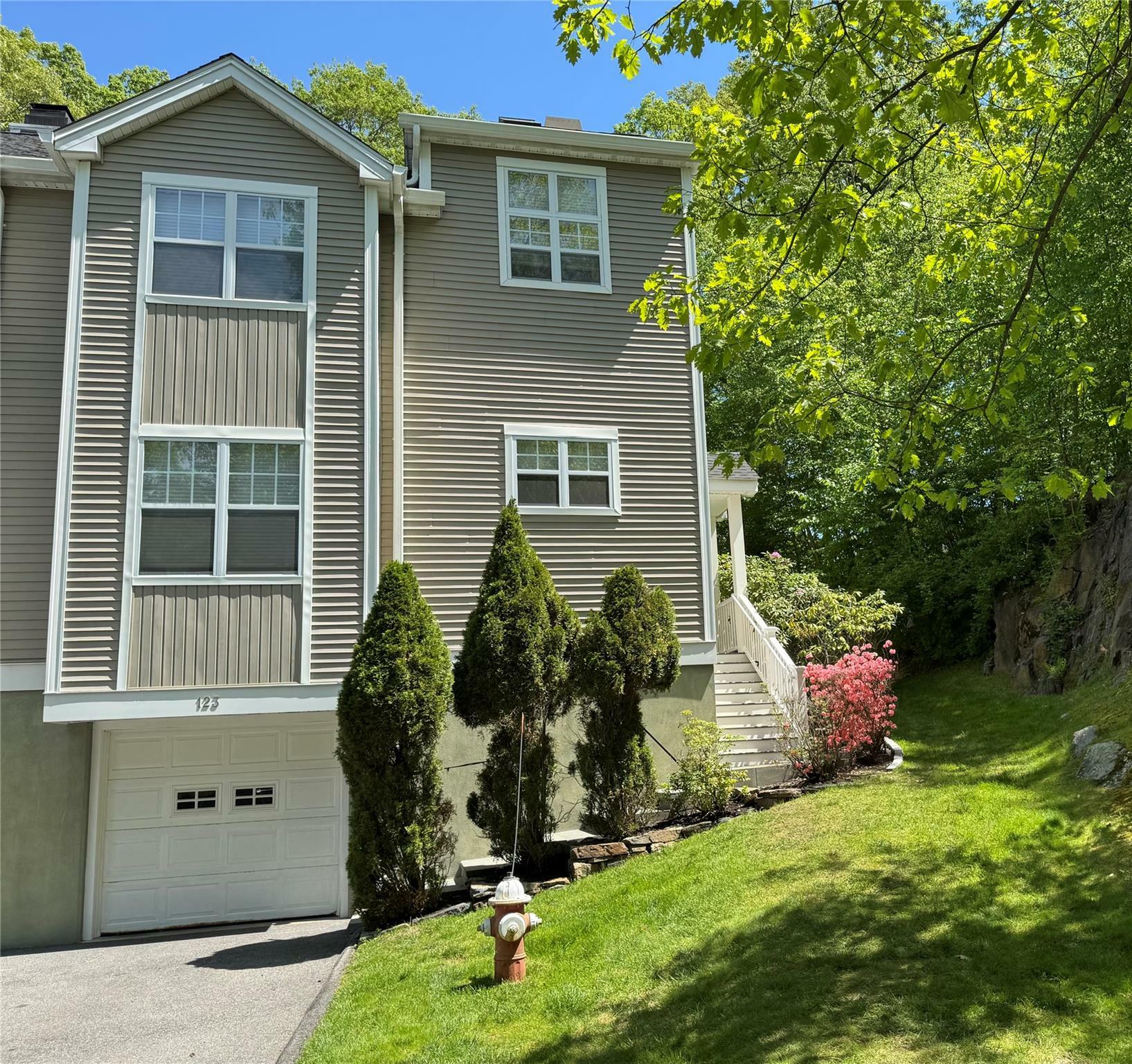 Property Photo: 123 Park Rd Extension NY 10526