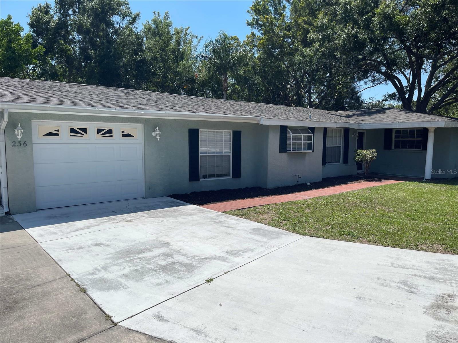 Property Photo: 236 Davis Boulevard FL 34237