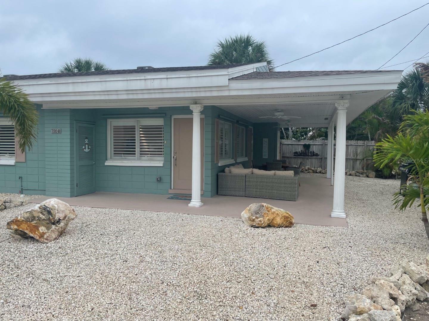 Property Photo: 720 E Gulf Boulevard B FL 33785