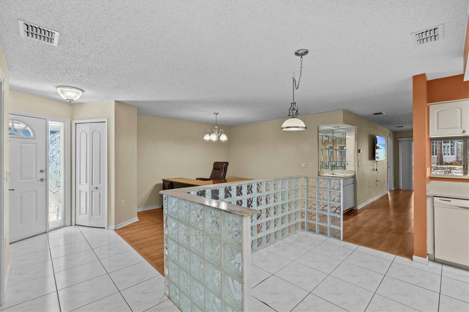 Property Photo: 2023 Golfview Drive 2023 FL 34689