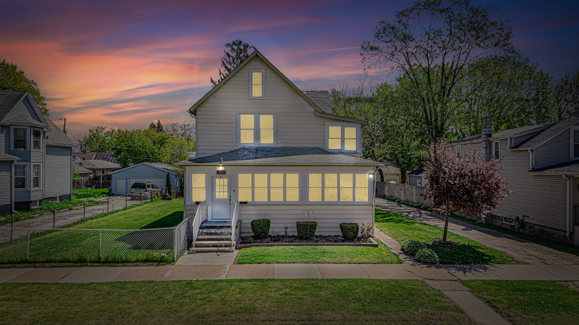 Property Photo: 619 N Jackson Street IL 60085