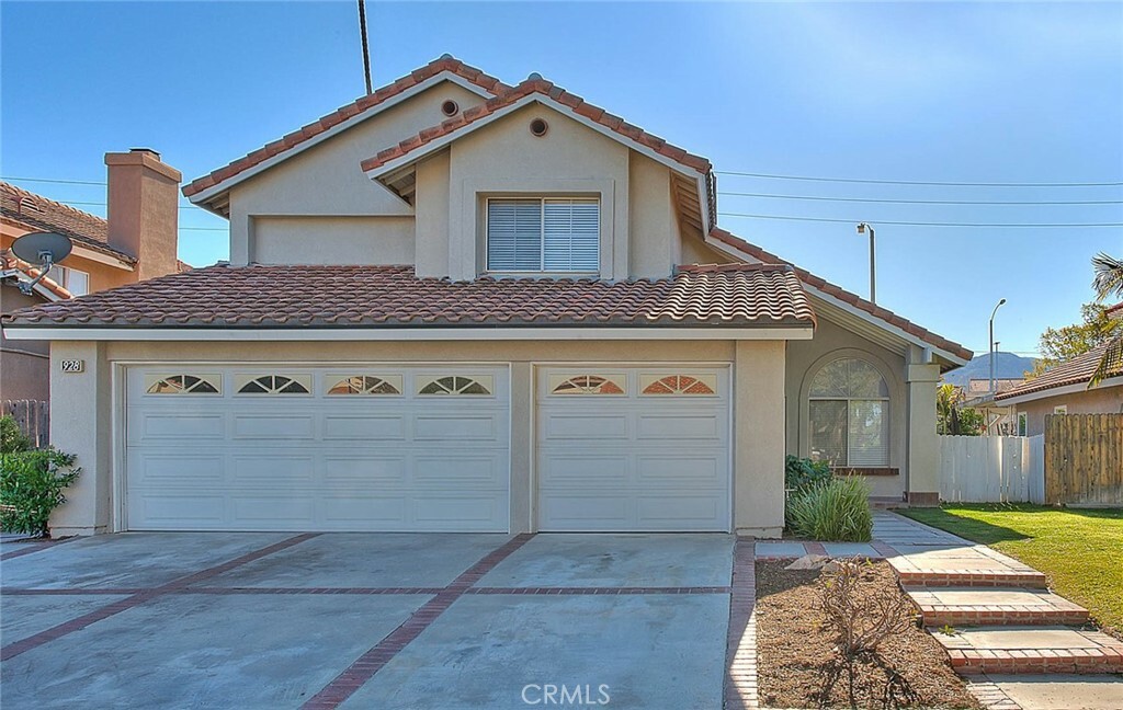 Property Photo: 928 Winston Way CA 92881