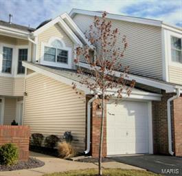 Property Photo: 12906 Twin Meadows Court MO 63146