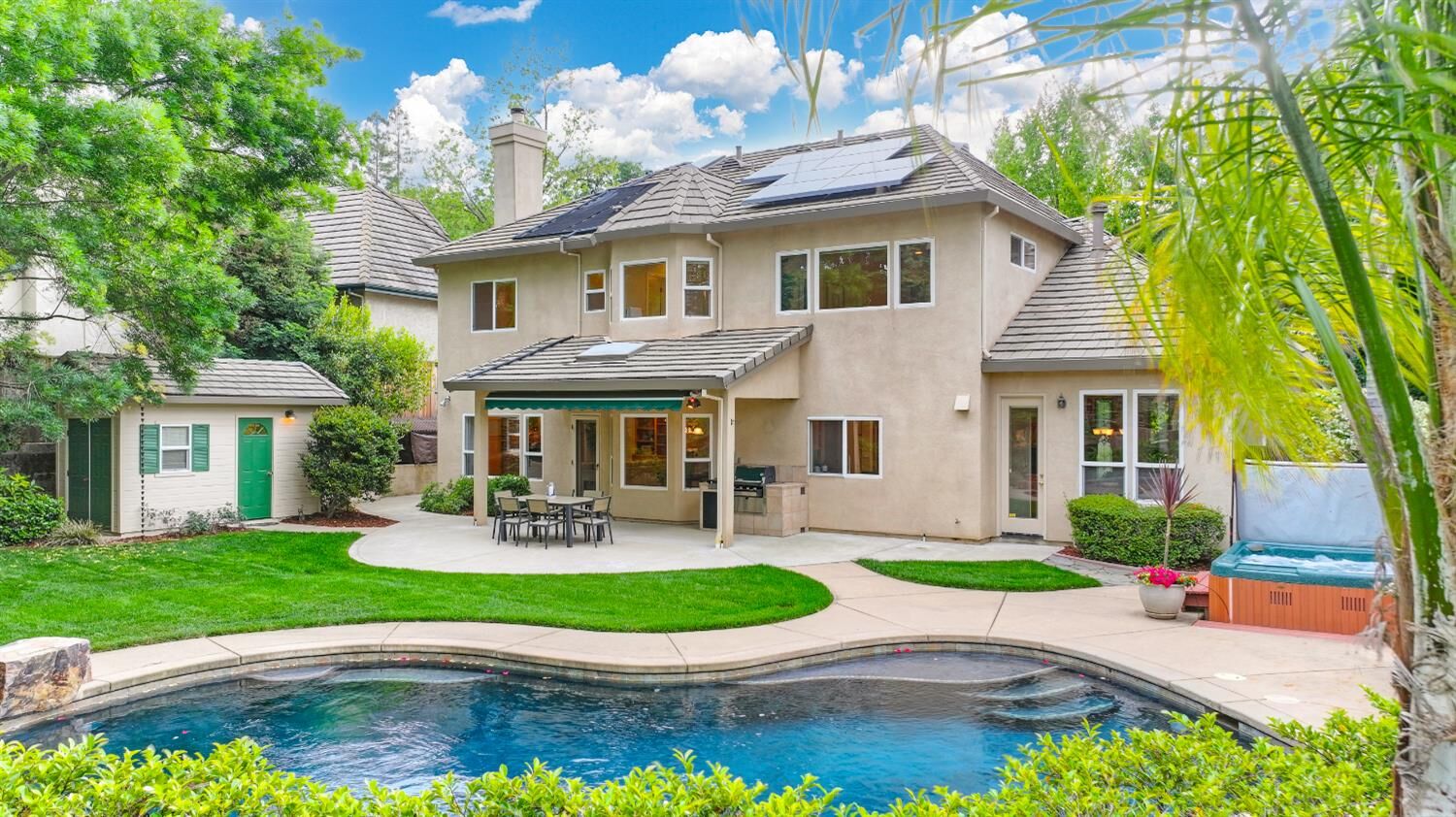 Property Photo:  2303 Abbotsford Place  CA 95762 