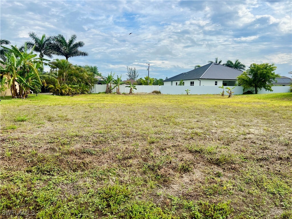 Property Photo: 1729 Savona Parkway W FL 33914