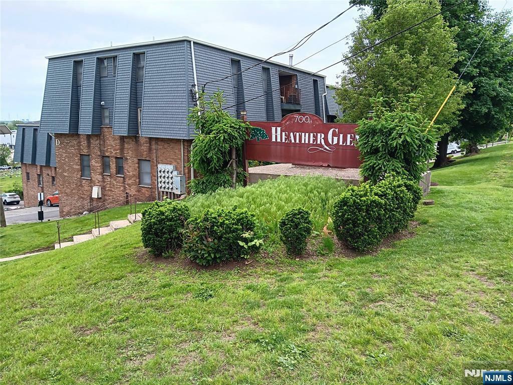 Property Photo:  700 Schuyler Avenue G23  NJ 07032 
