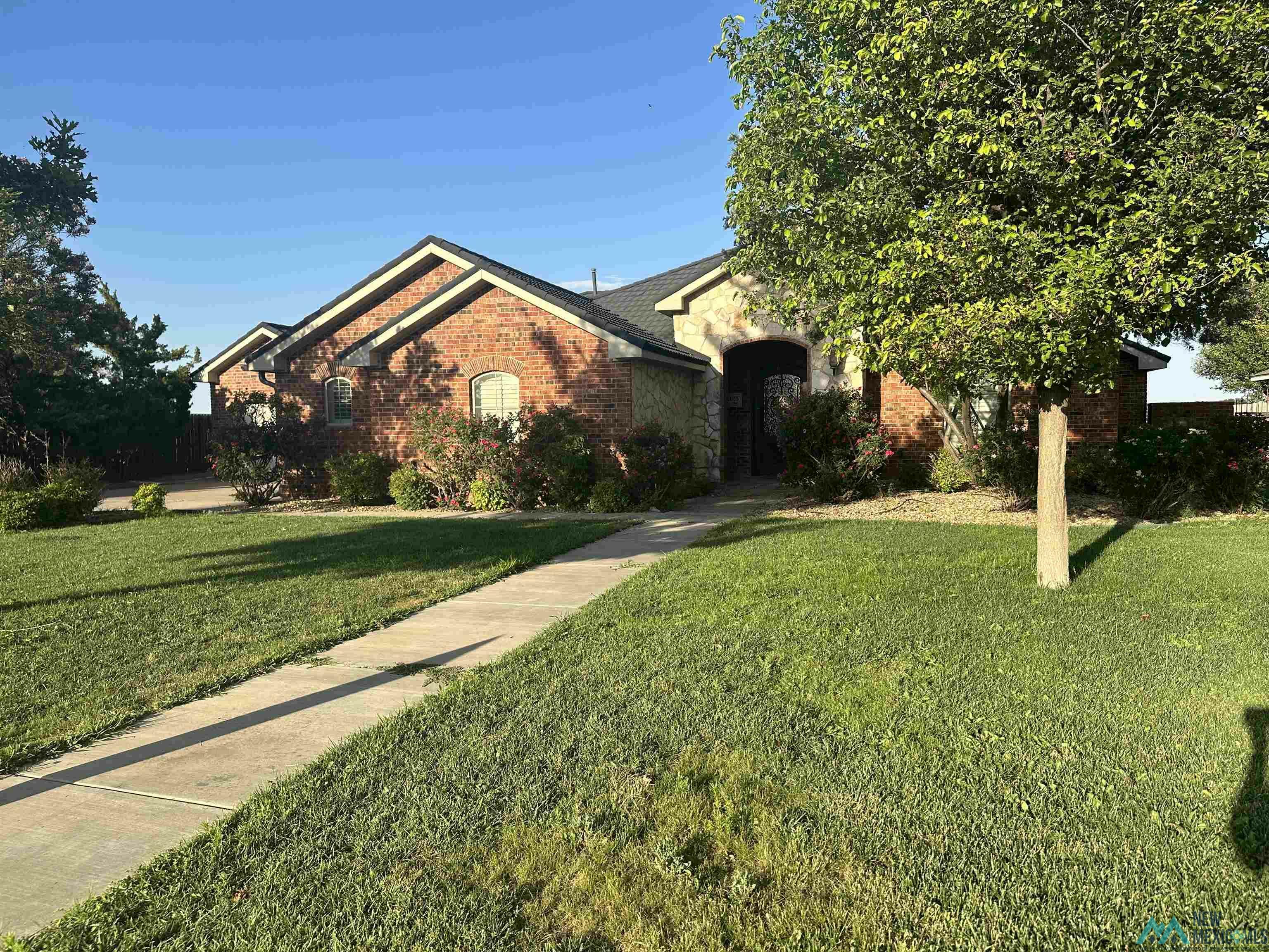 Property Photo: 5025 Lowe Avenue NM 88101