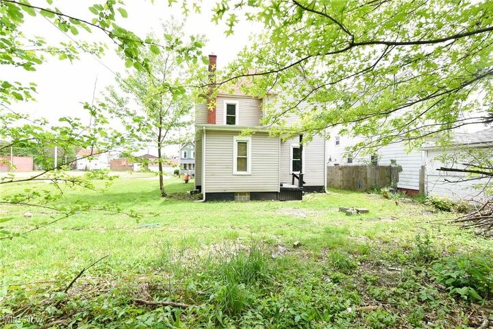 Property Photo: 905 High Avenue NW OH 44703