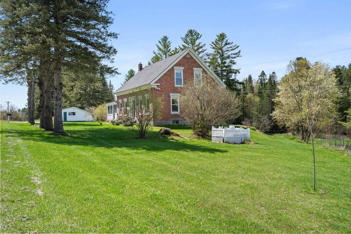 Property Photo: 4614 Brook Road VT 05667