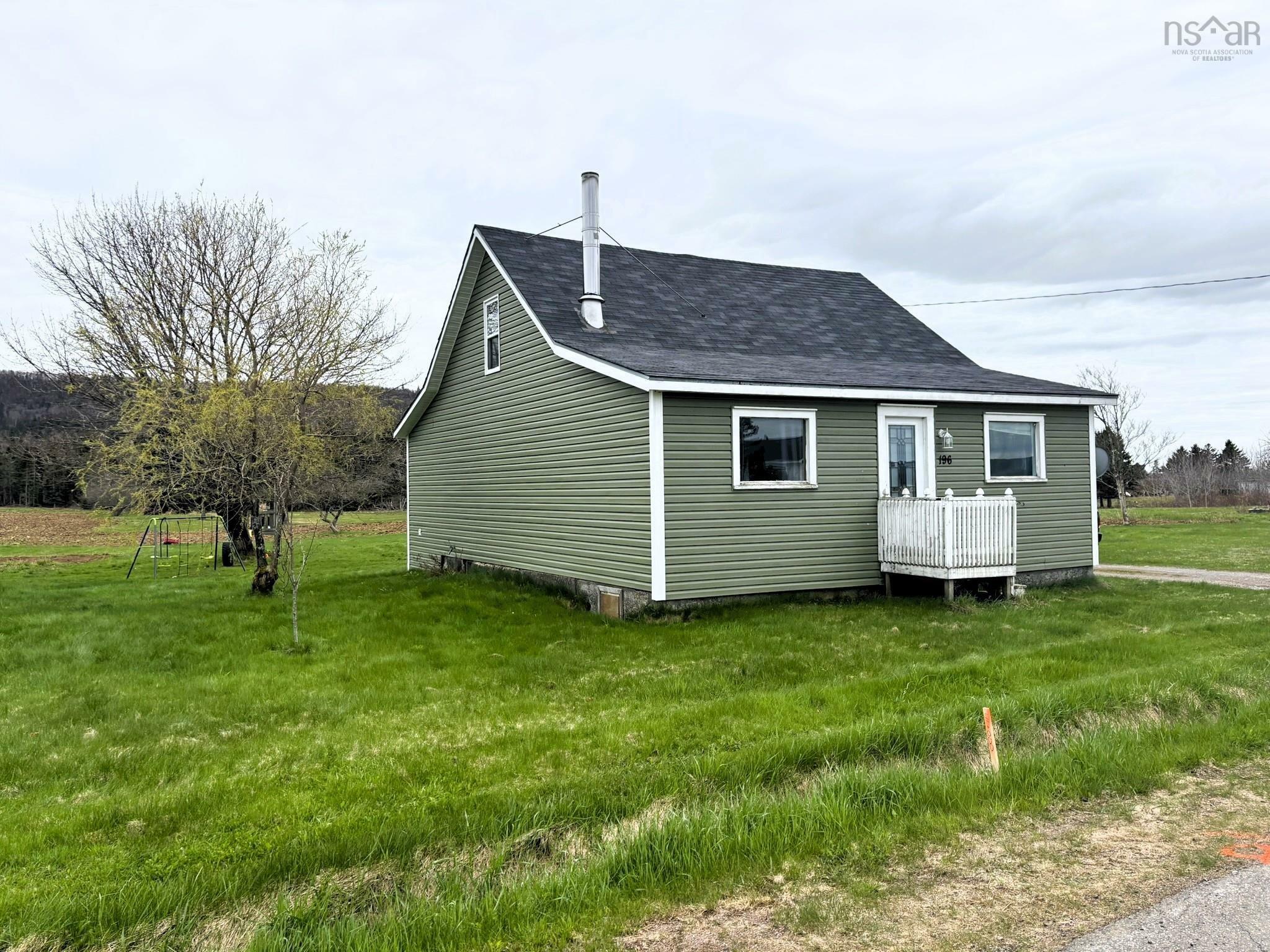 Property Photo: 196 Back Street NS B0M 1A0