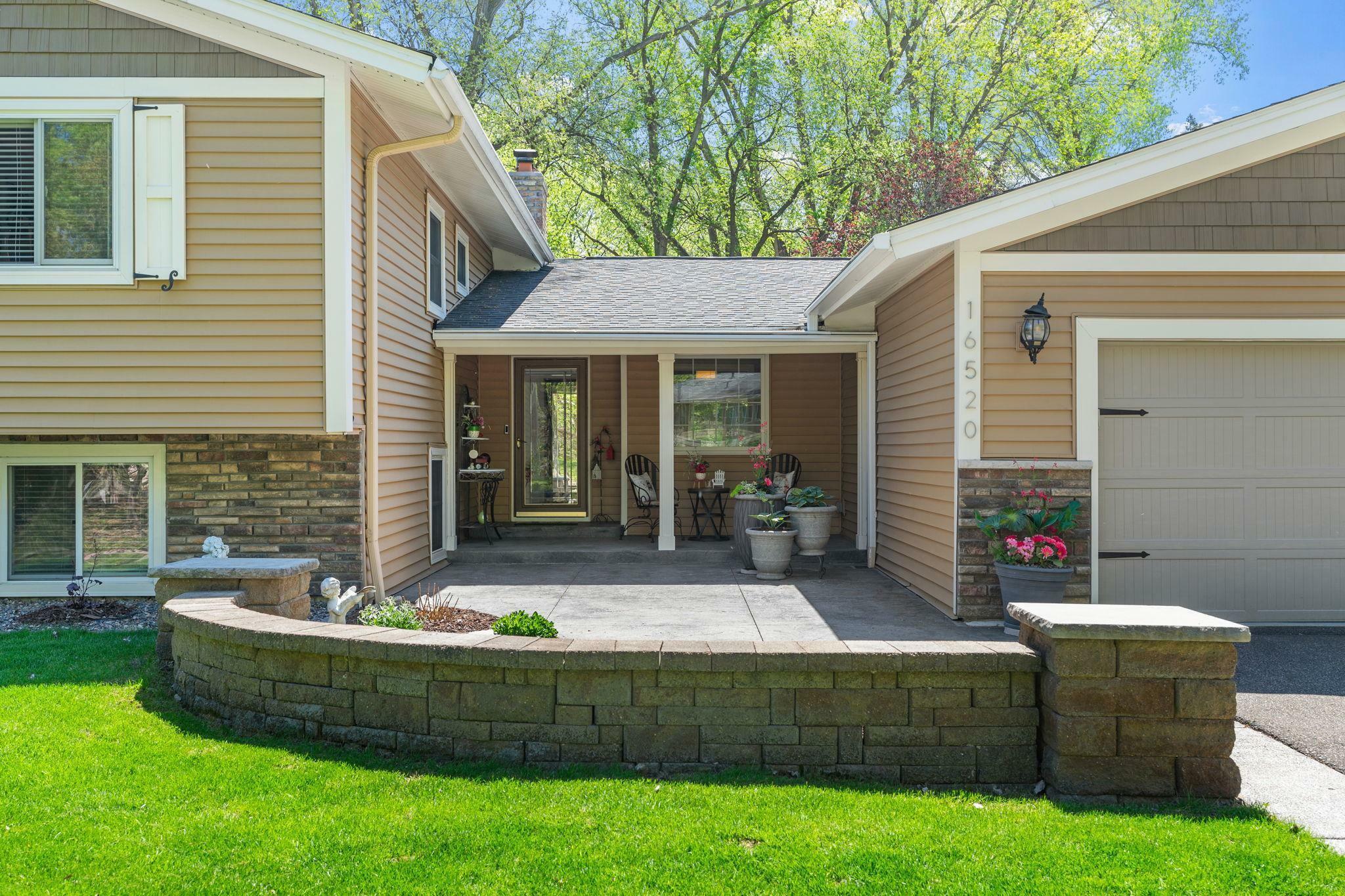 Property Photo: 16520 Lake Ridge Drive MN 55311