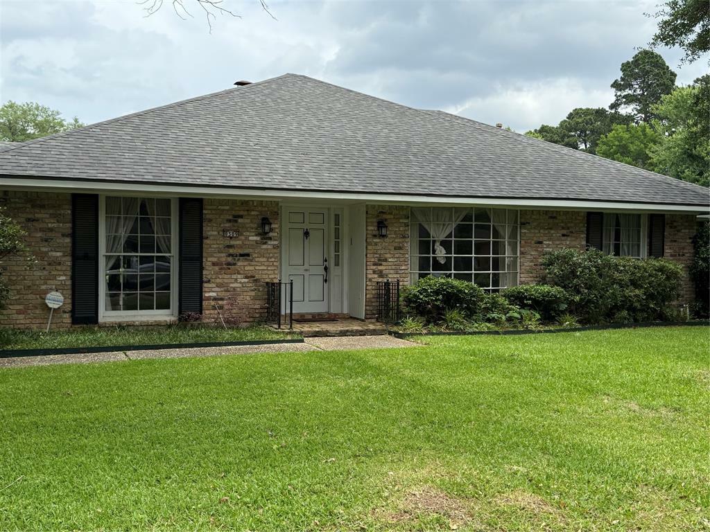 Property Photo: 8309 Ashbourne Drive LA 71106