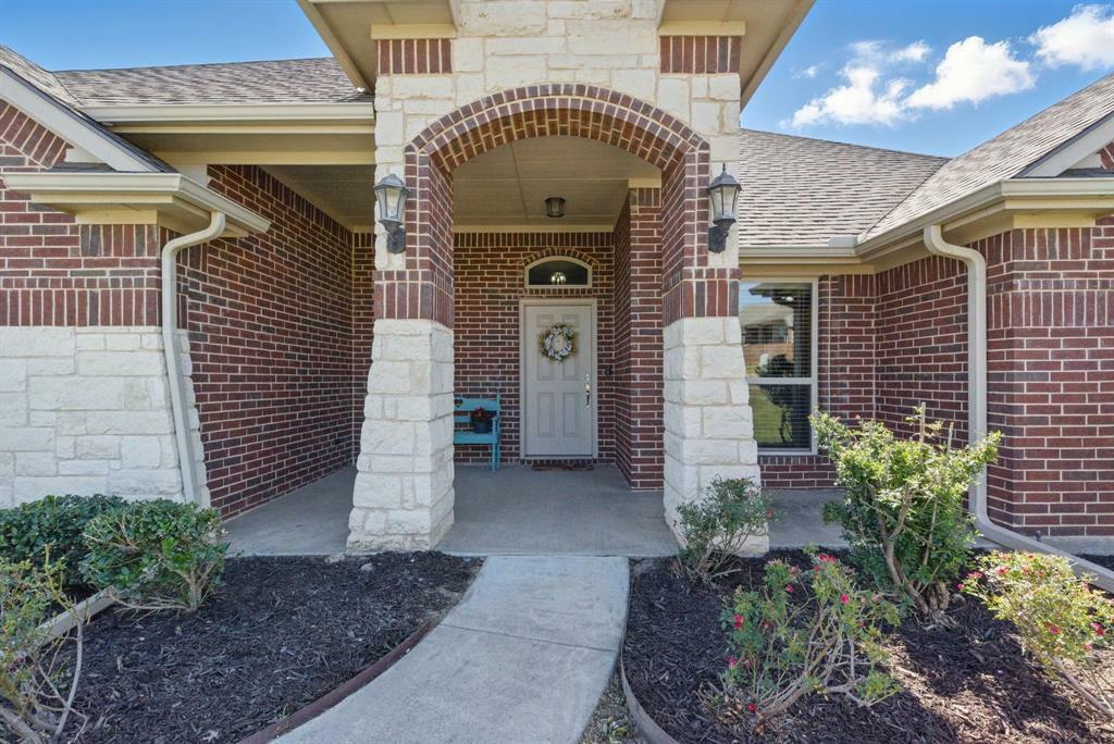 Property Photo: 711 Red Stone Lane TX 76087