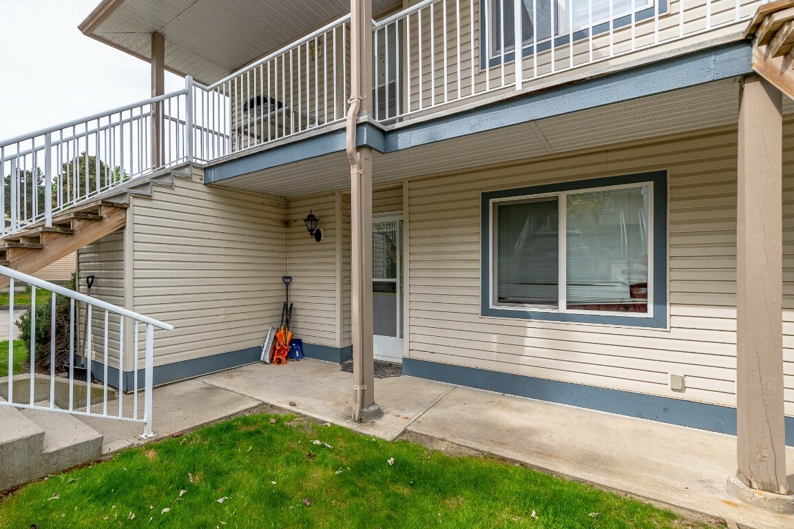 Property Photo: 831 2 Street SE 115 BC V1E 1S6