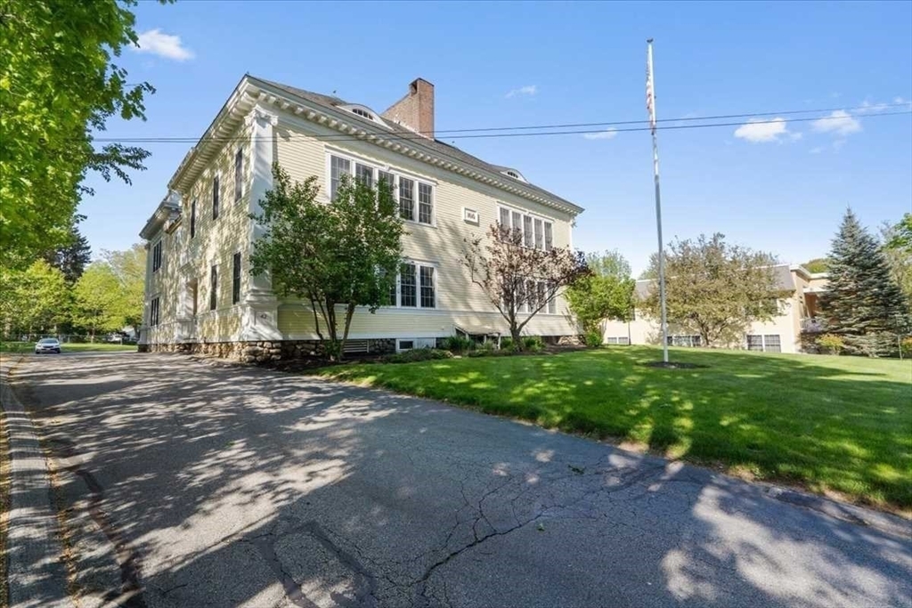 Property Photo: 42 Phillips Rd 1 MA 01520