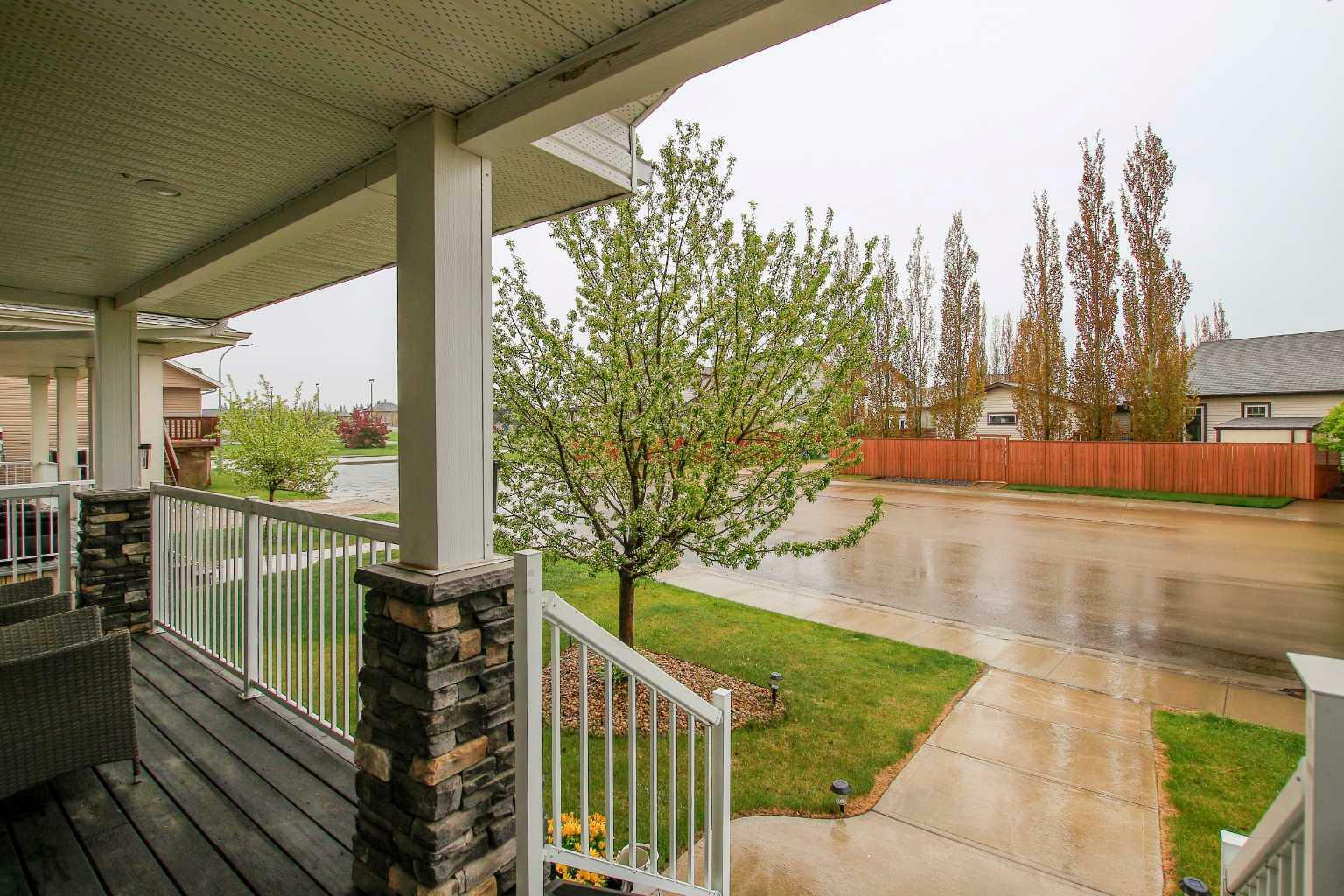 Property Photo: 3 Charles Avenue AB T4P 0L4