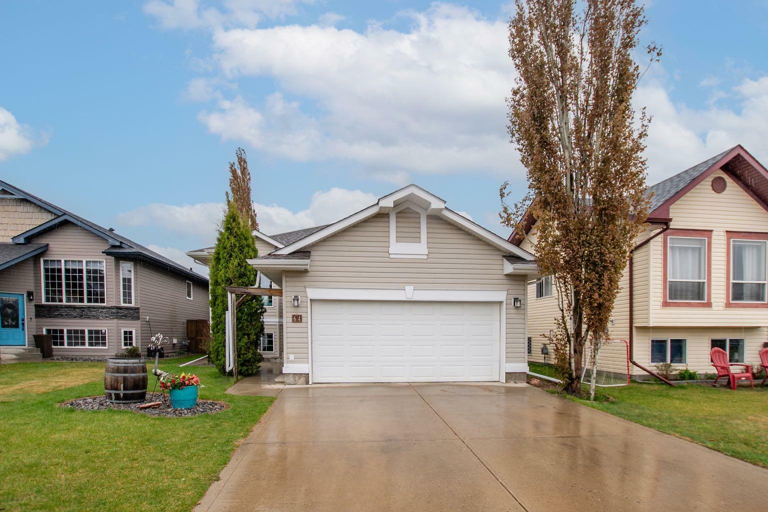 Property Photo: 64 McKinlay Crescent AB T4L 2L4