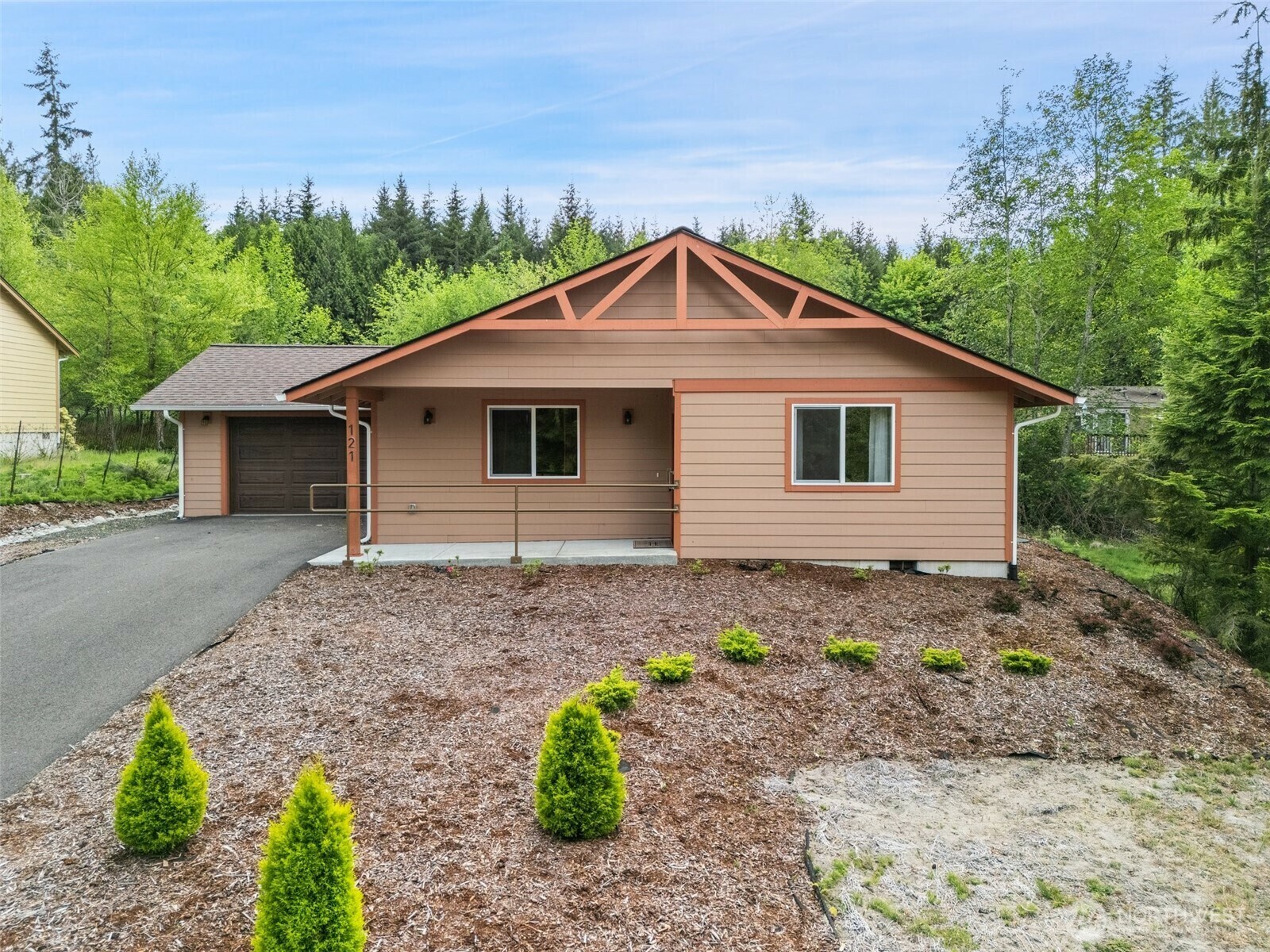 Property Photo: 121 SE Lupine Place WA 98584
