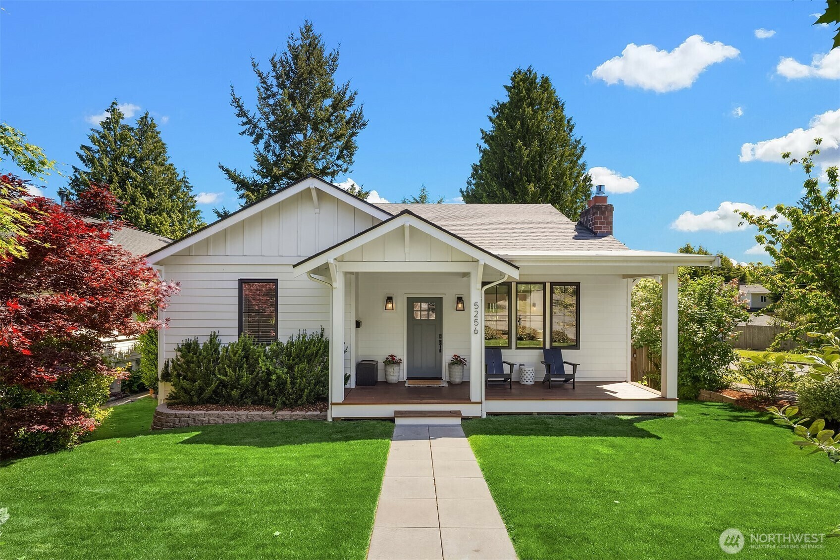 Property Photo:  5256  40th Avenue SW  WA 98136 