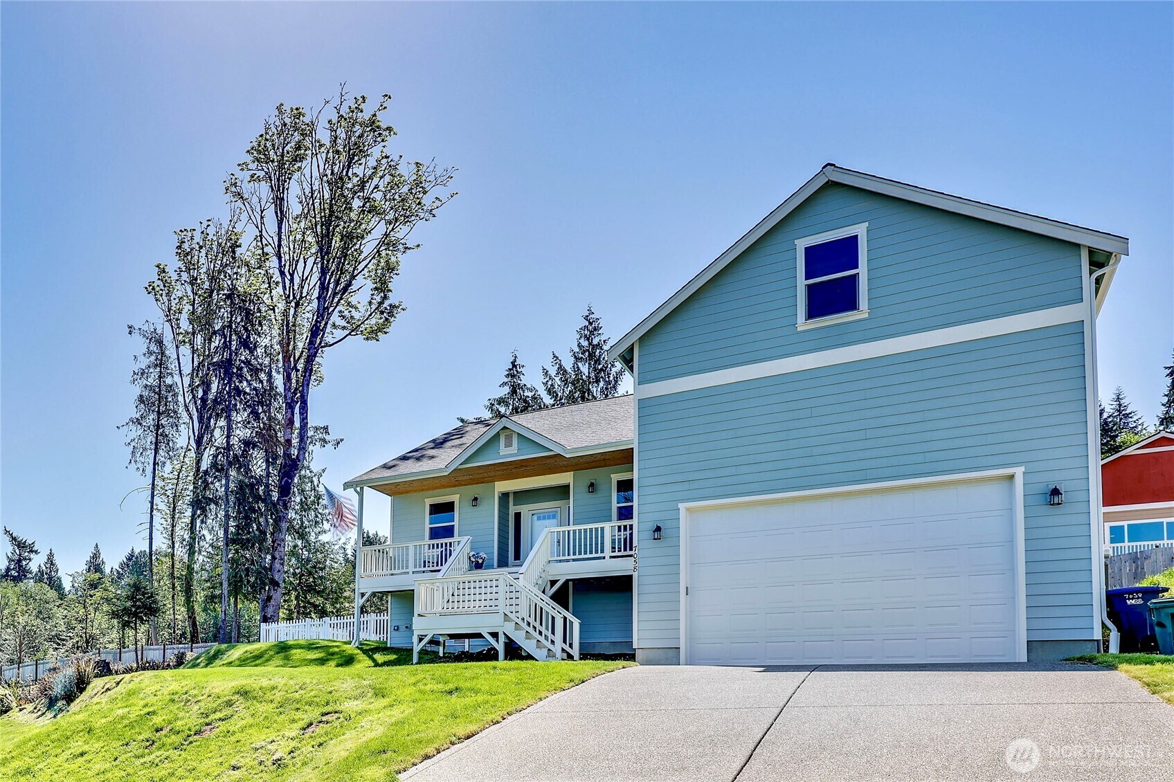 Property Photo: 7058 E Nightingale Street WA 98366