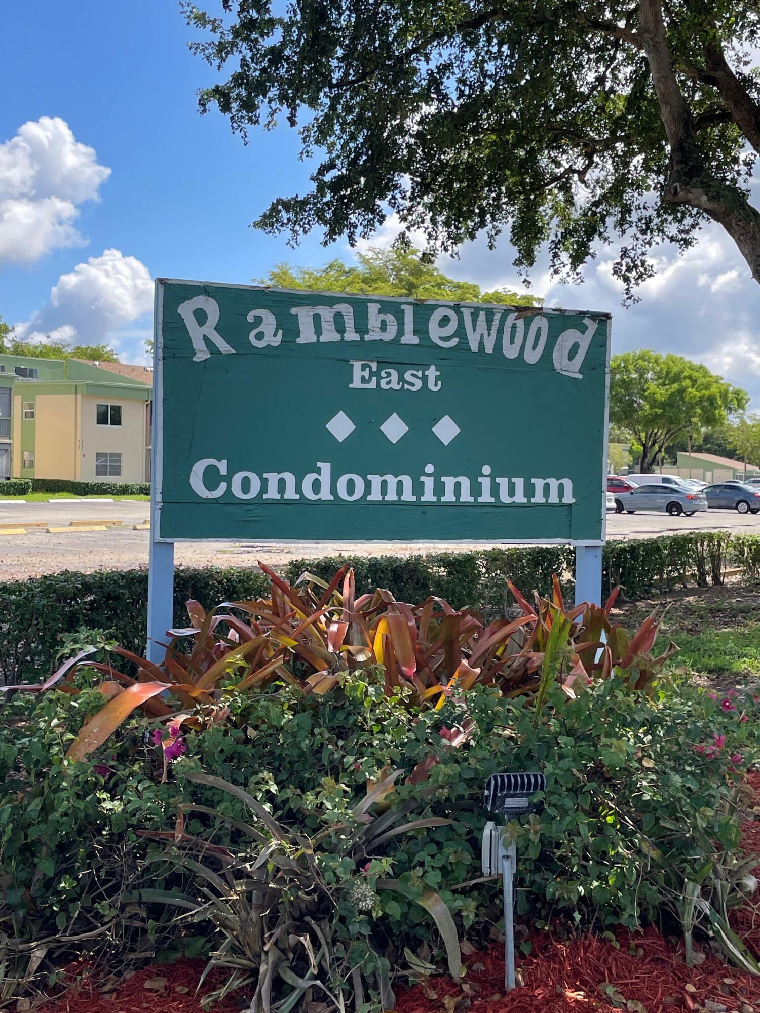 Property Photo: 4269 NW 89th Avenue 106 FL 33065
