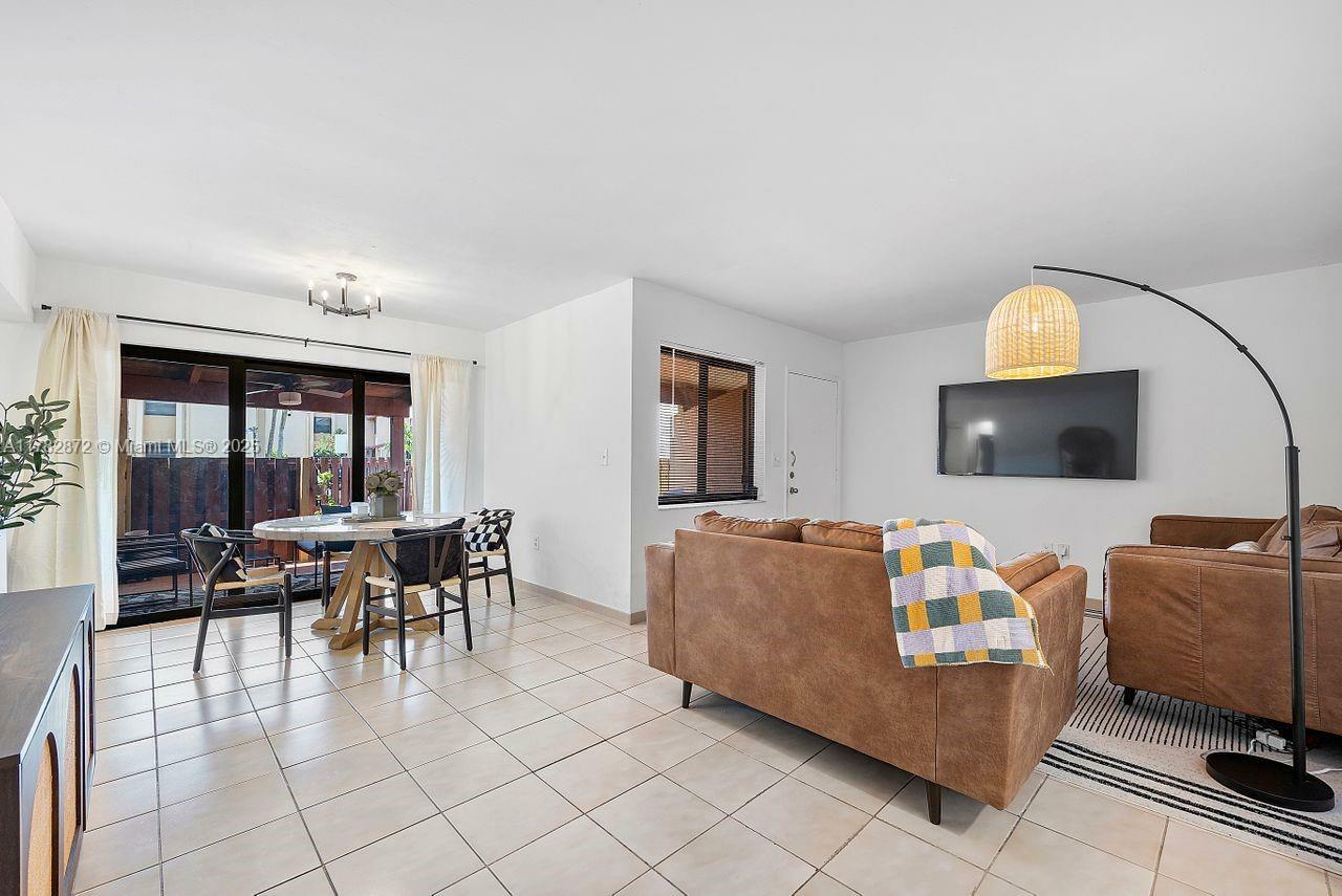 Property Photo: 241 W Park Dr 5-103 FL 33172