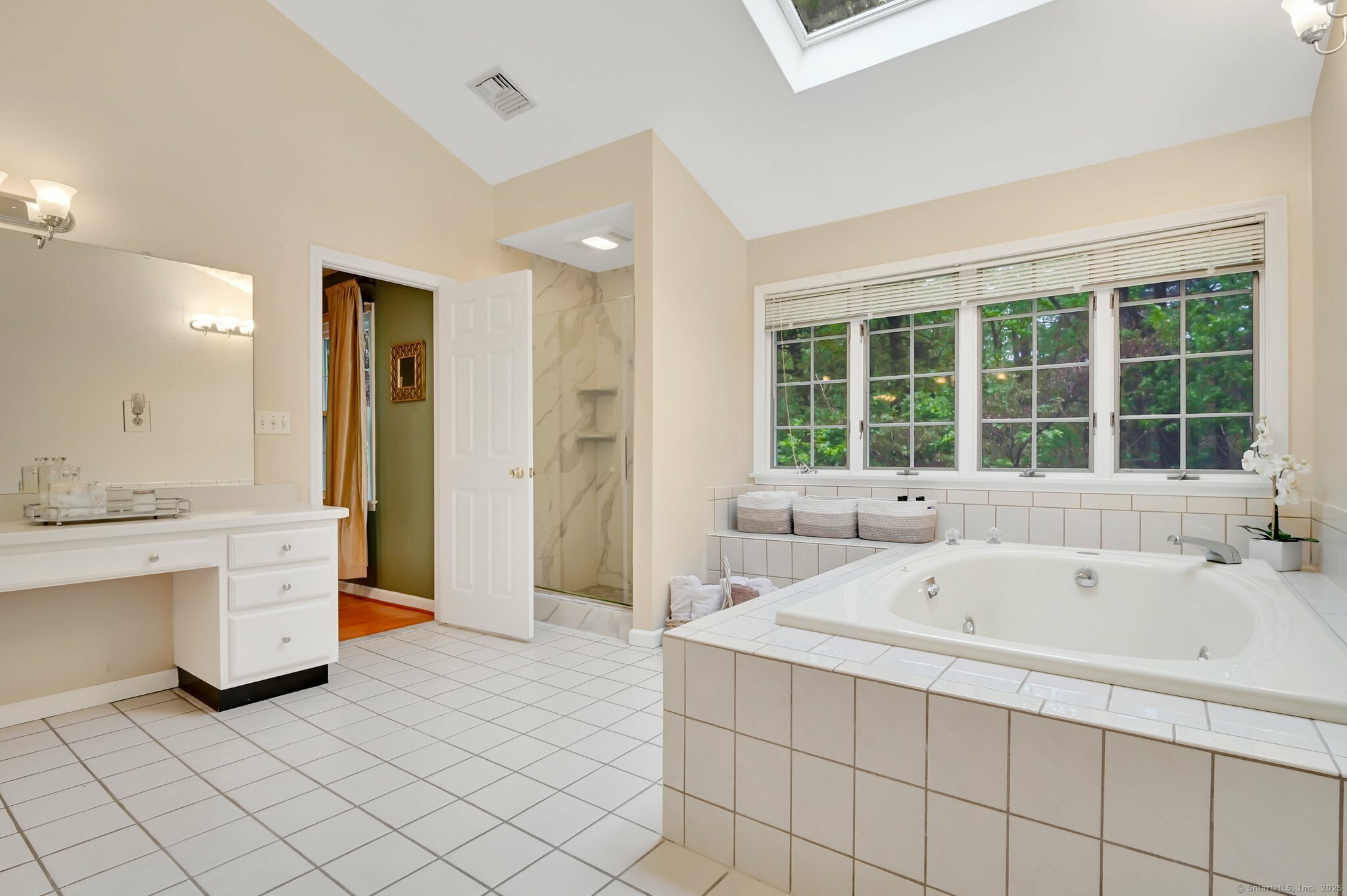 Property Photo: 53 Brookridge Drive CT 06001
