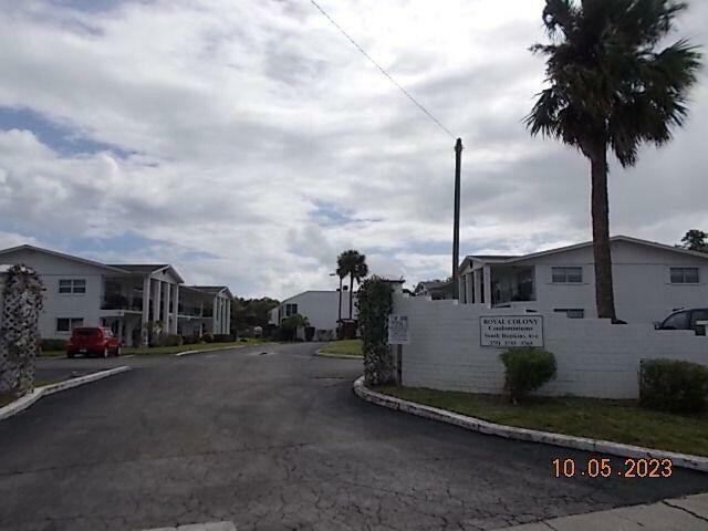 Property Photo: 3751 S Hopkins Avenue FL 32780