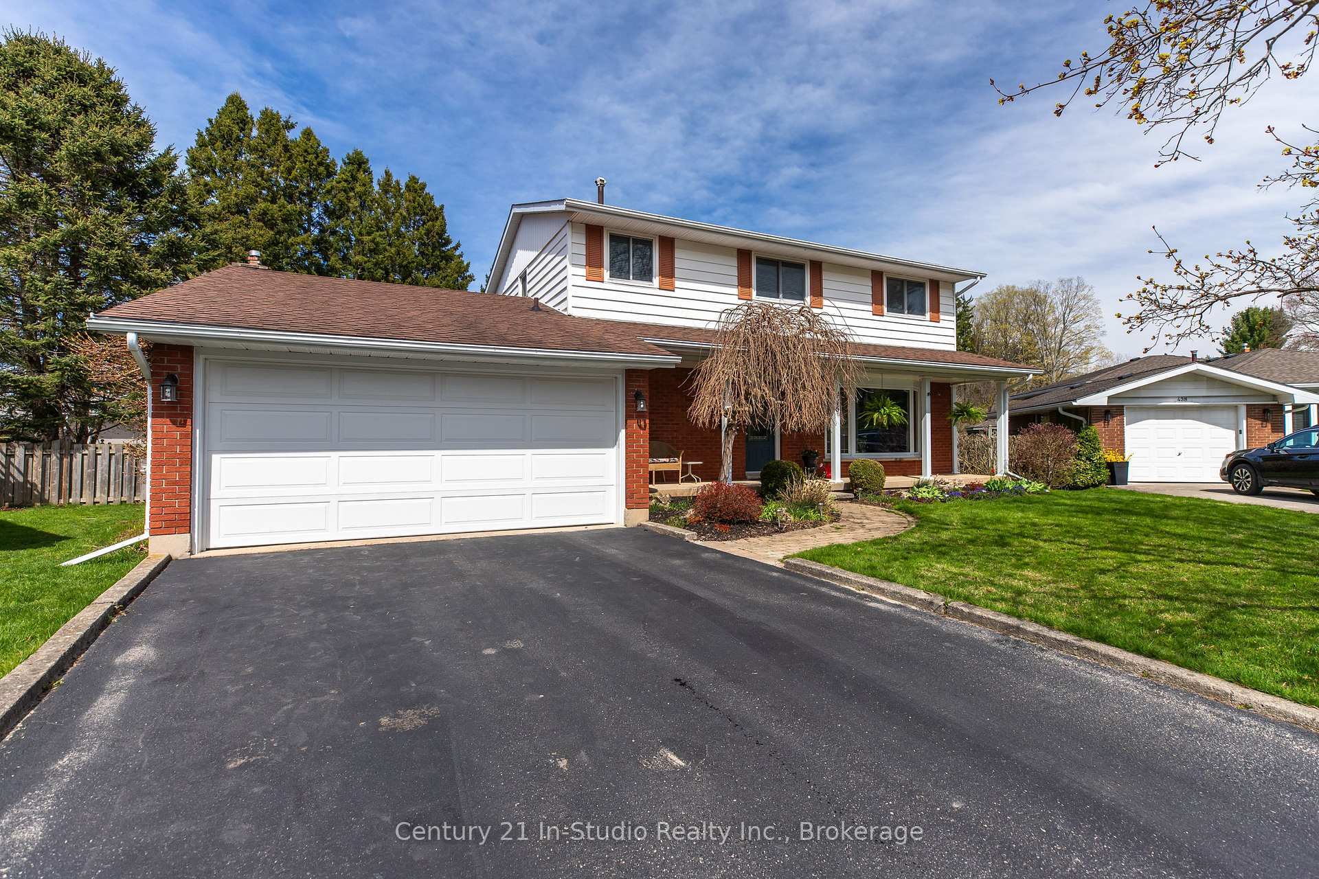 Property Photo: 446 4th A Street W ON N4K 3K1