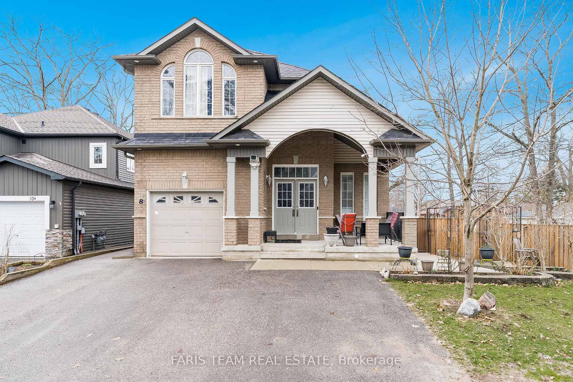 Property Photo:  8 Elm Drive  ON L9Z 2L3 