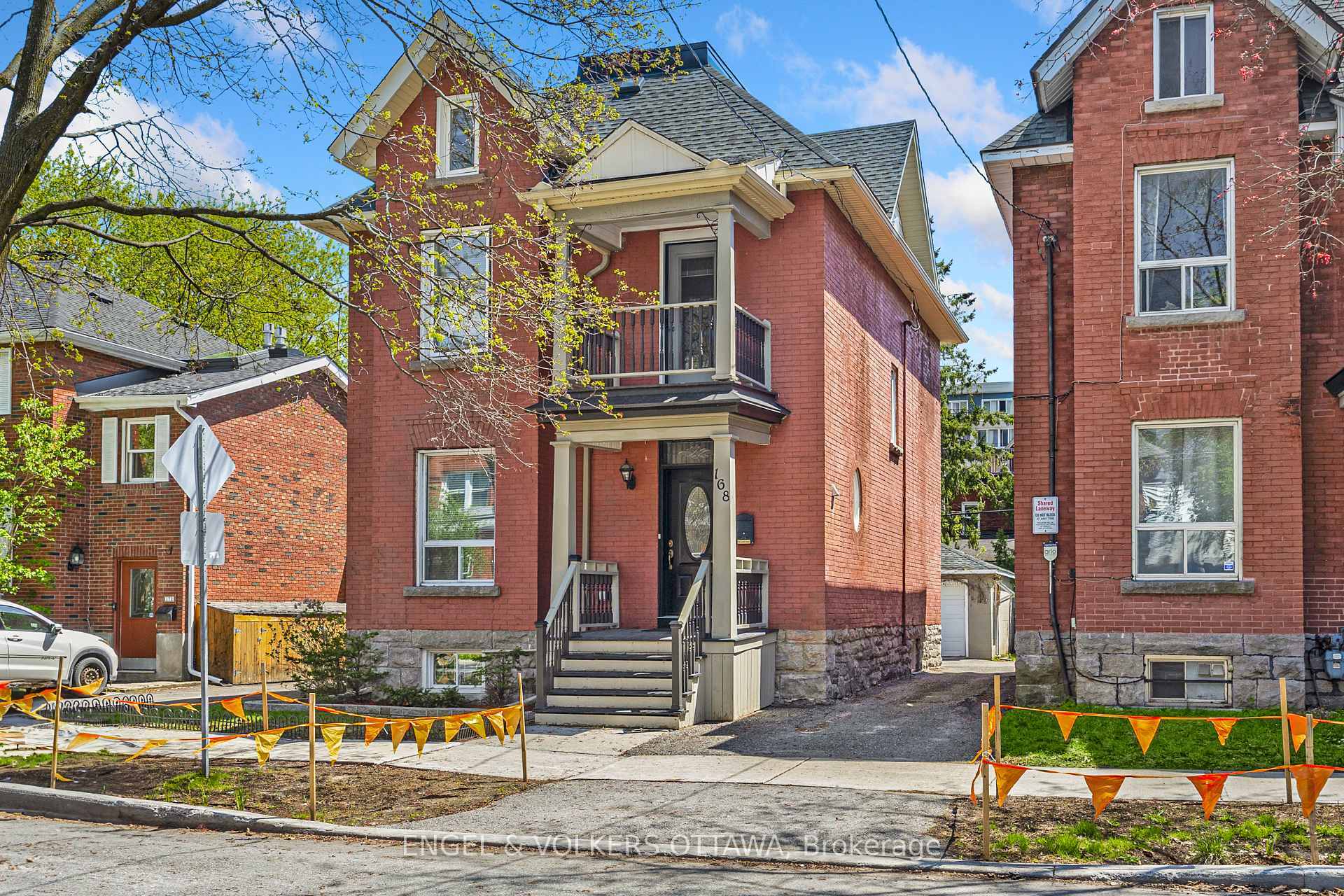 168 Stewart Street  Lower Town - Sandy Hill ON K1N 6J9 photo
