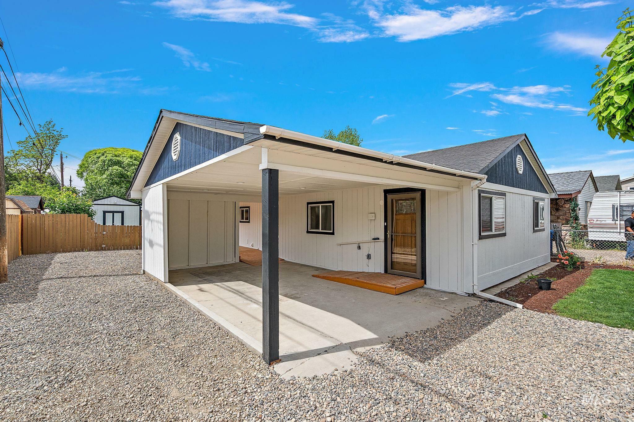 Property Photo:  111 2nd Ave  ID 83687 