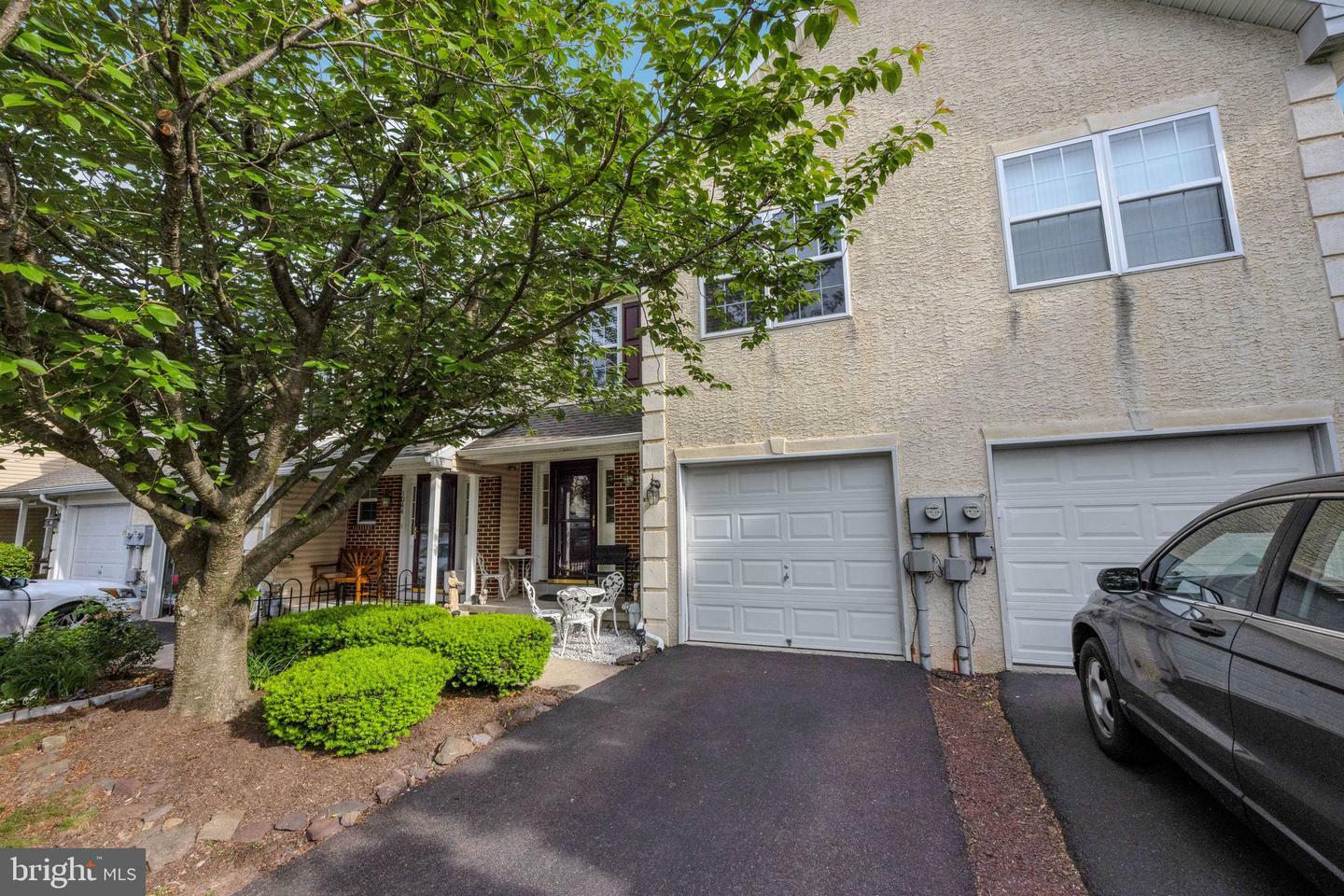 1046 Balley Drive  Phoenixville PA 19460 photo