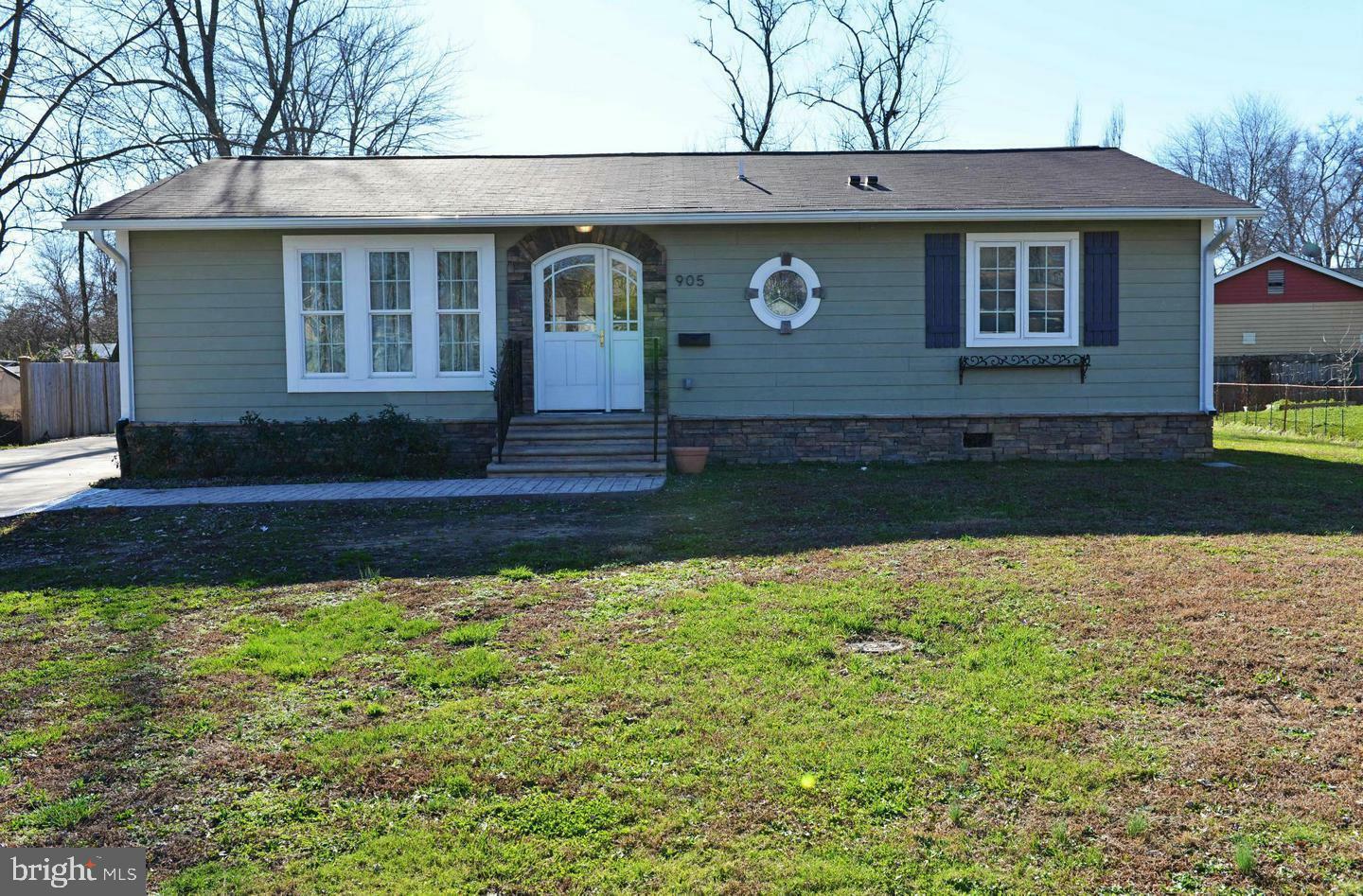 Property Photo:  905 Burke Drive  VA 22191 