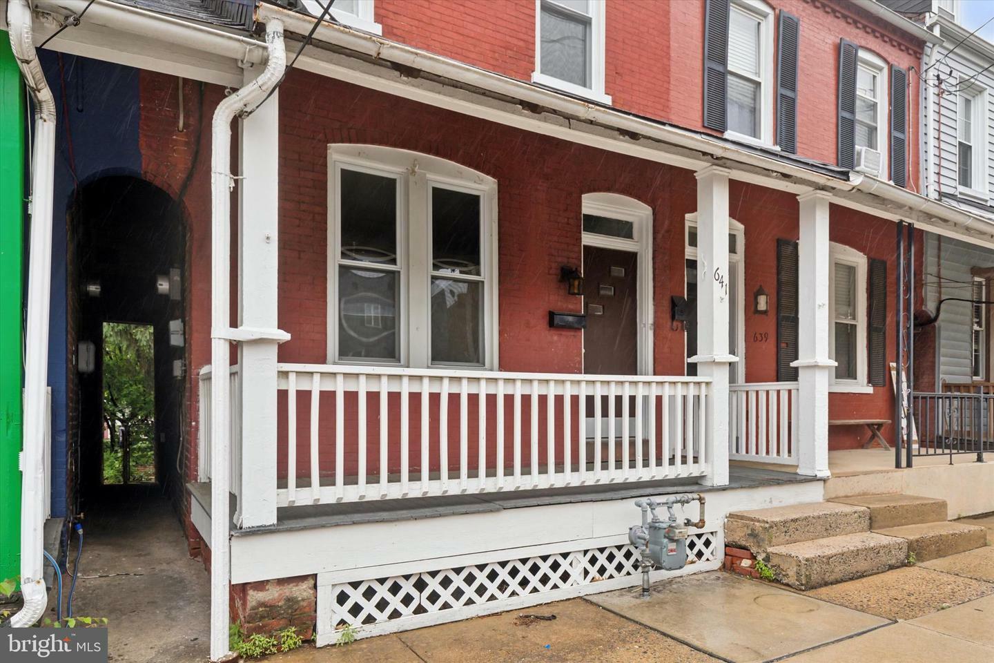Property Photo: 641 N Mary Street PA 17603