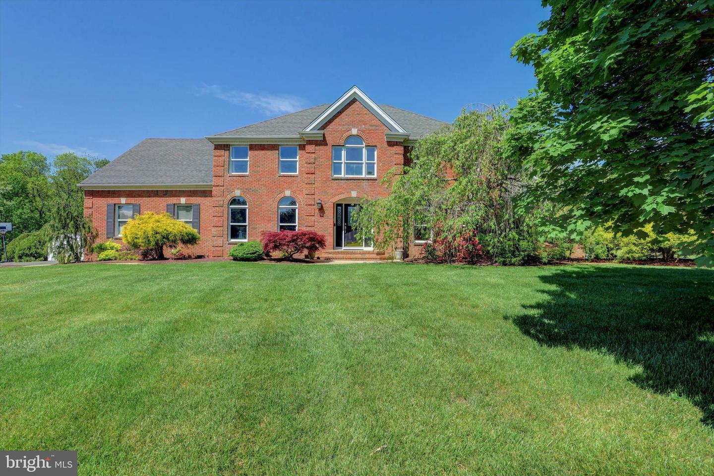 17 Stacy Drive  Cream Ridge NJ 08514 photo