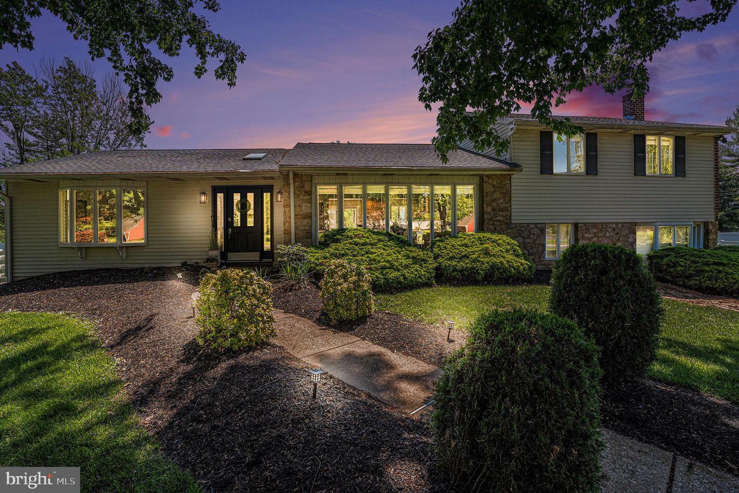 Property Photo:  1402 Walnut Street  PA 19422 