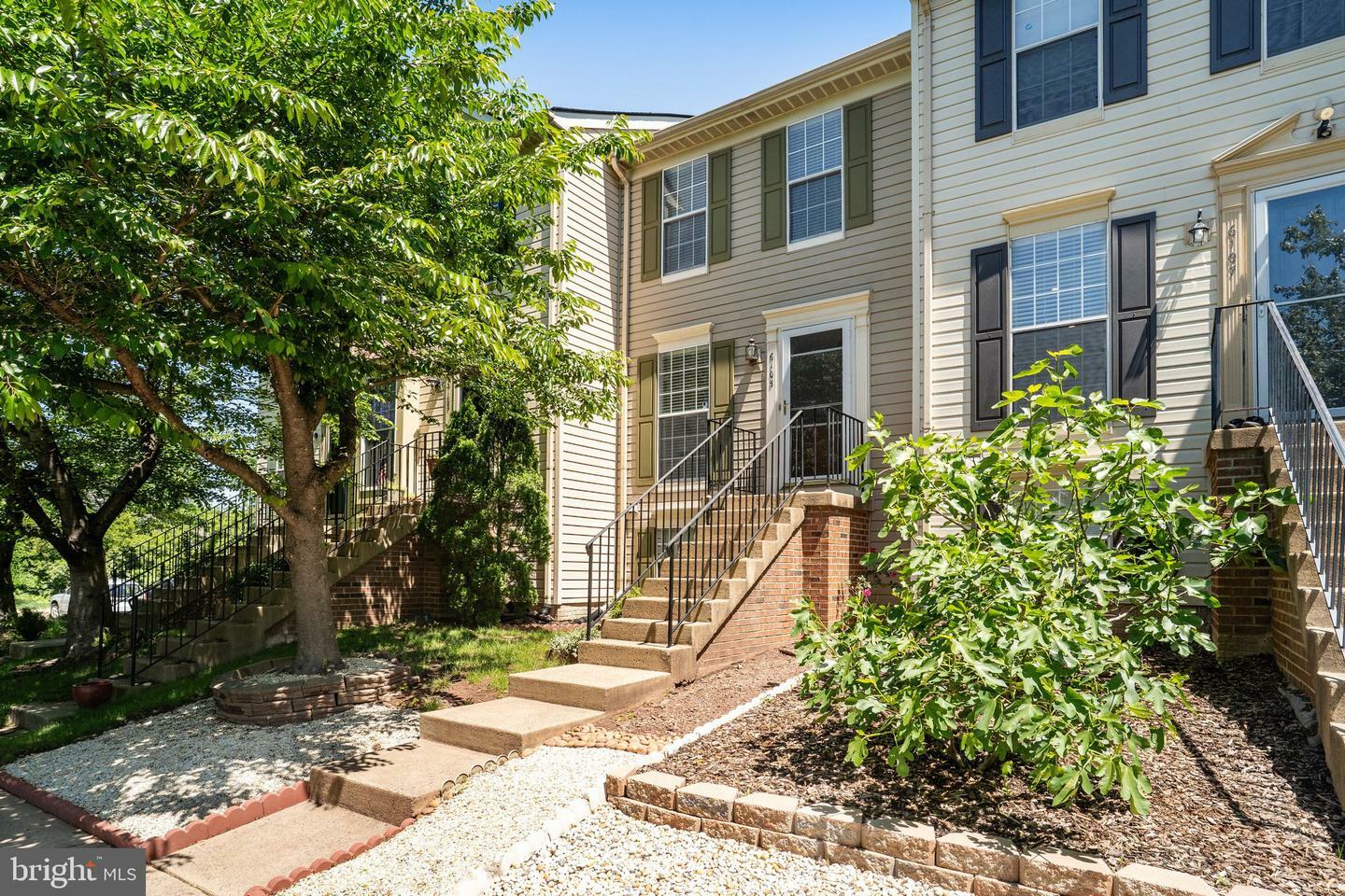 6105 Jenlar Drive  Centreville VA 20121 photo