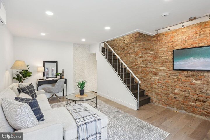 Property Photo: 408 S 7th Street PA 19147