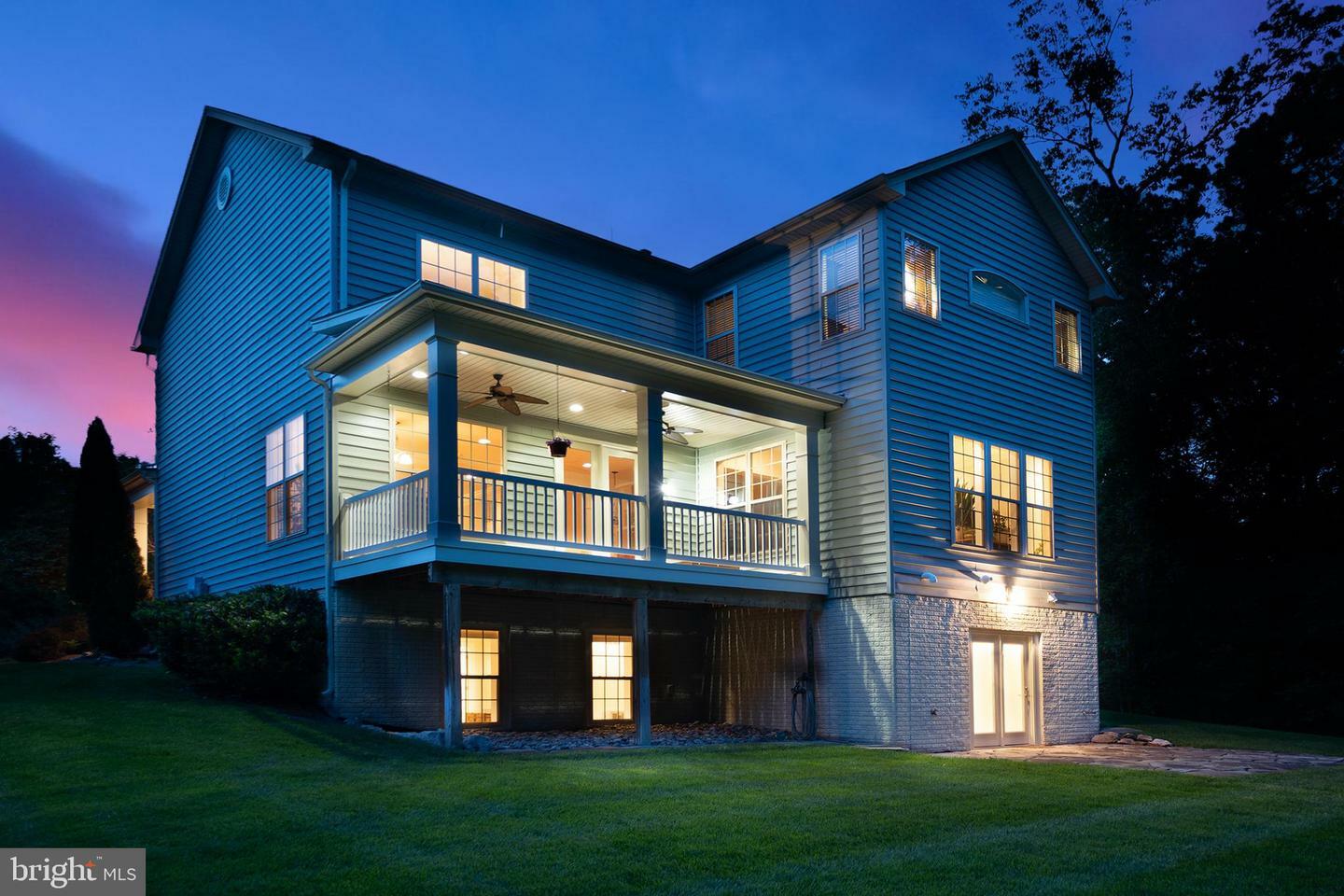 Property Photo: 6924 Noyes Avenue VA 20169