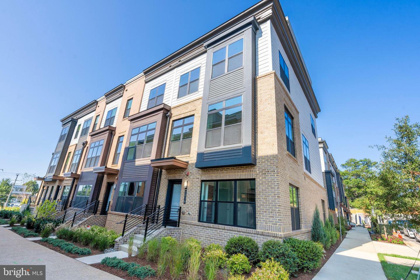 Property Photo: 2113 Tysons Ridgeline Road VA 22043