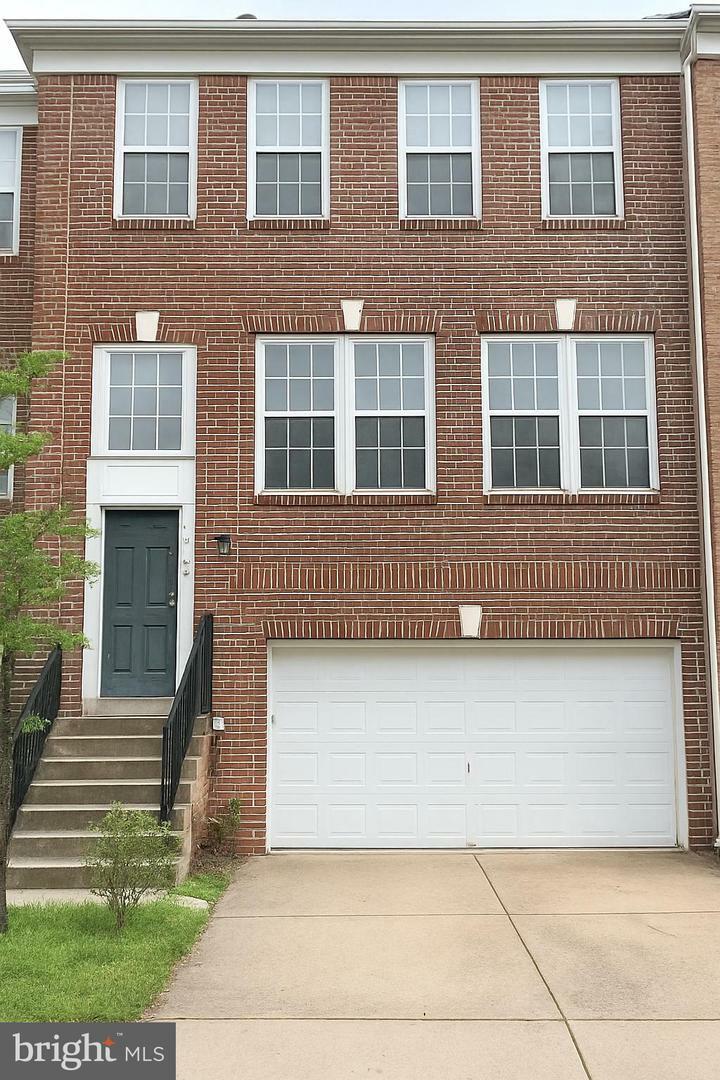 Property Photo: 13088 Rose Petal Circle VA 20171