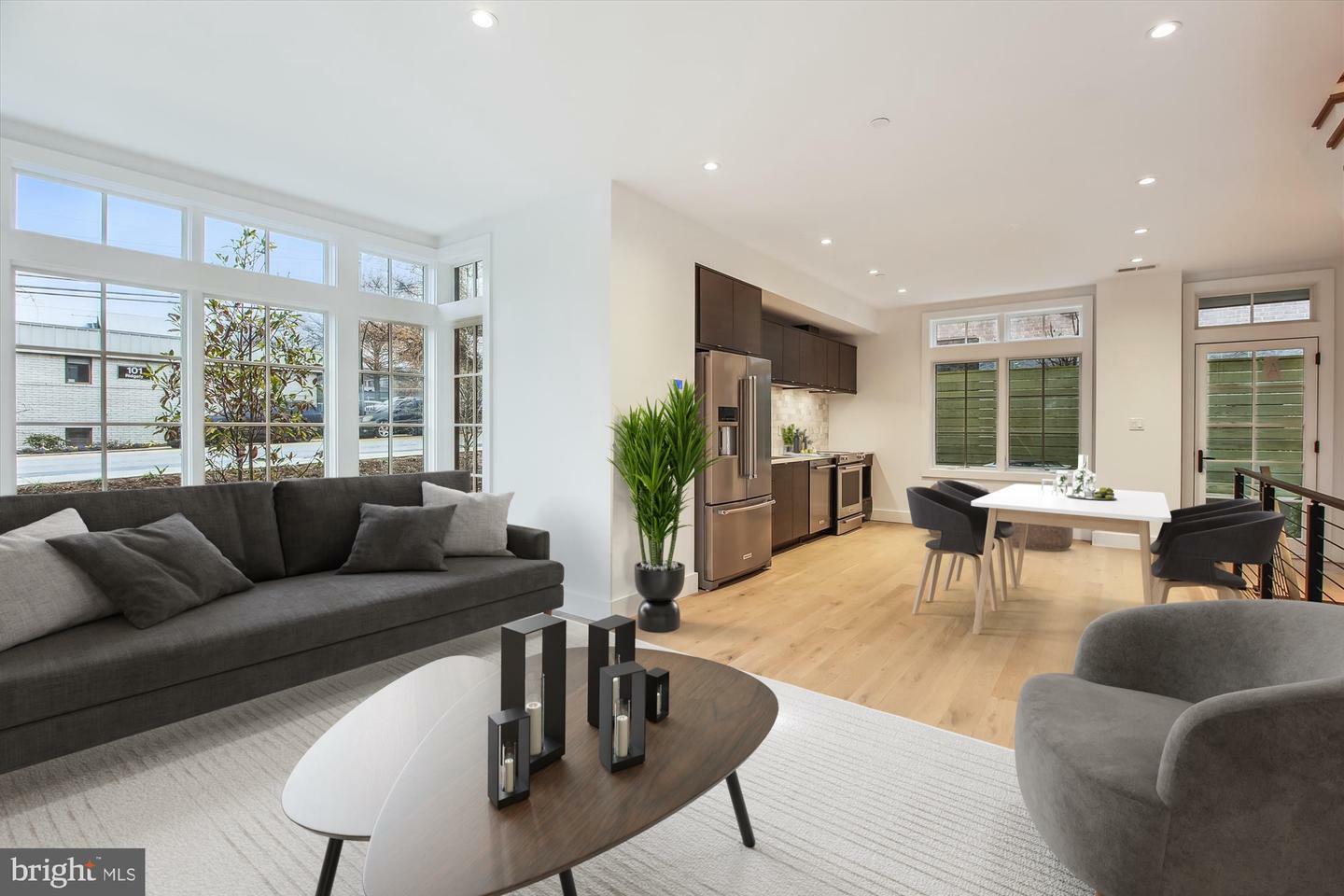 Property Photo: 699 Giddings Avenue MD 21401