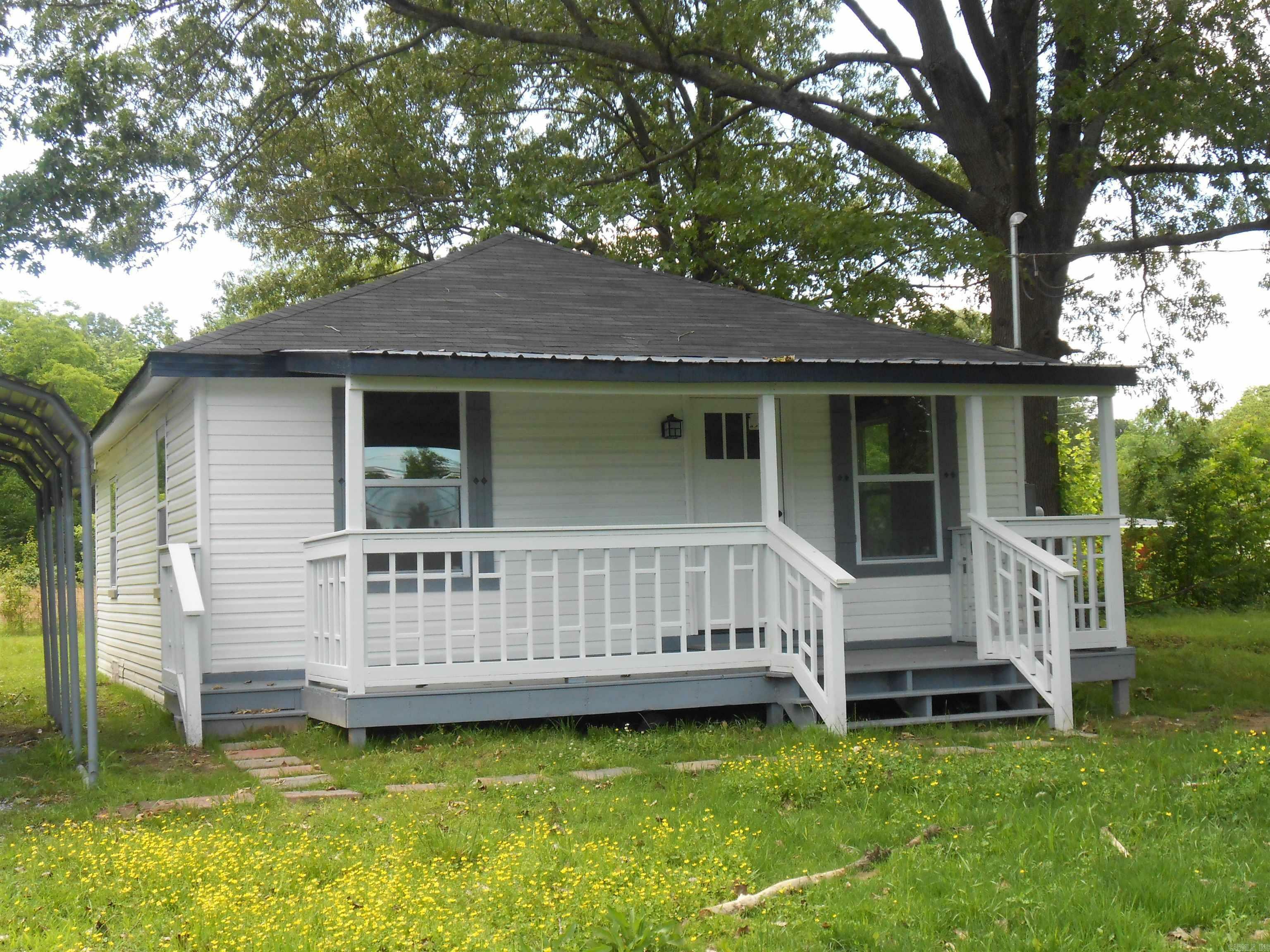 Property Photo: 1413 Eureka Garden Road AR 72117